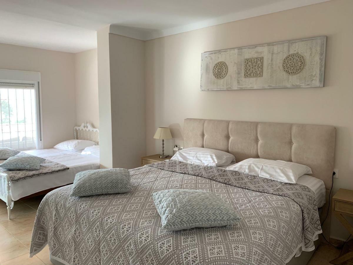 Apartamentai ตอร์เรโมลิโนส ภายนอก รูปภาพ
